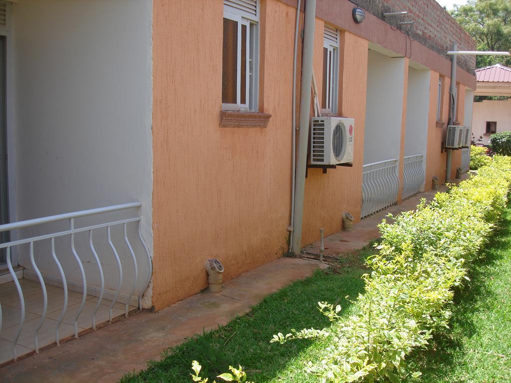 Wellsprings Hotel Gulu Exterior photo